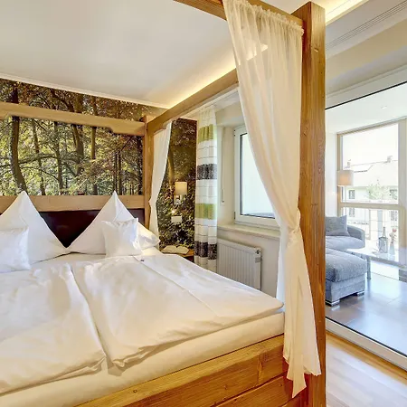 Hotel Hirschenstein 4*