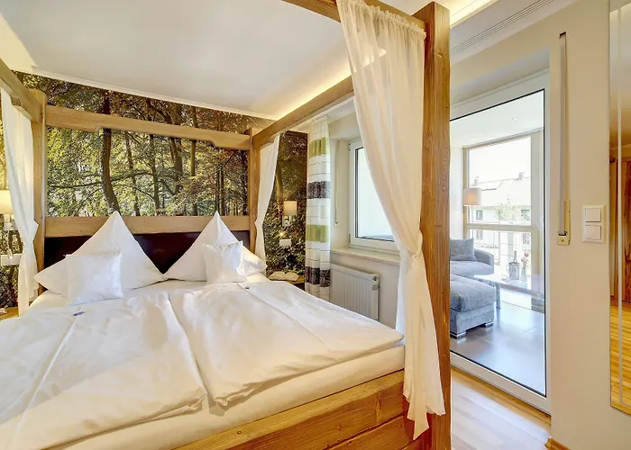 Hotell Hirschenstein 4*