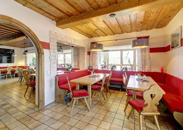 Hotell Hirschenstein 4*