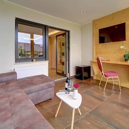 Hirschenstein Hotel 4*